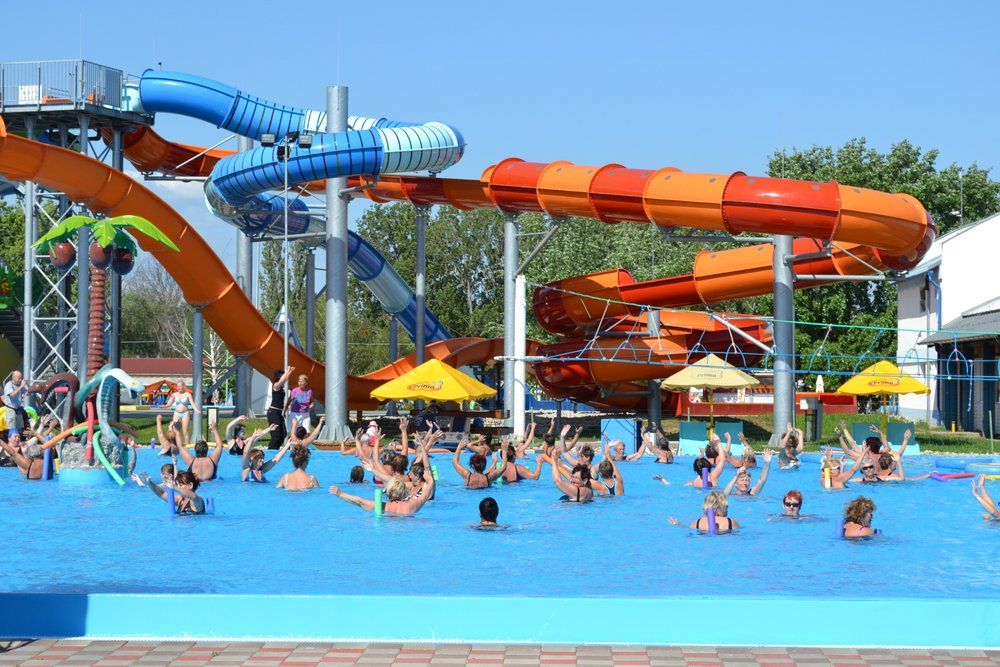 VADAŠ Thermal Resort - mga pool